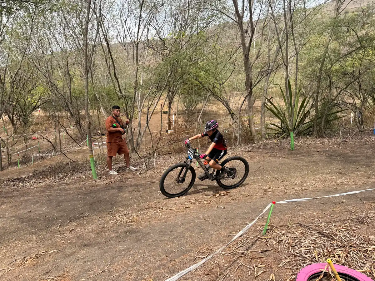 Samuel Ortiz gana la Open en el Chequeo Pro-Fondos de Yumbo — foto 14 de 24