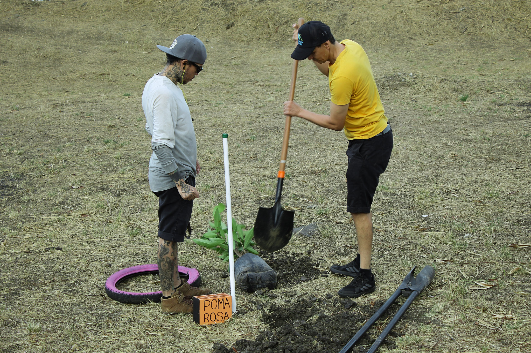 Sembratón en el Pump Track: Trocha y Ruta celebra el Día de la Tierra con 23 árboles — foto 12 de 16