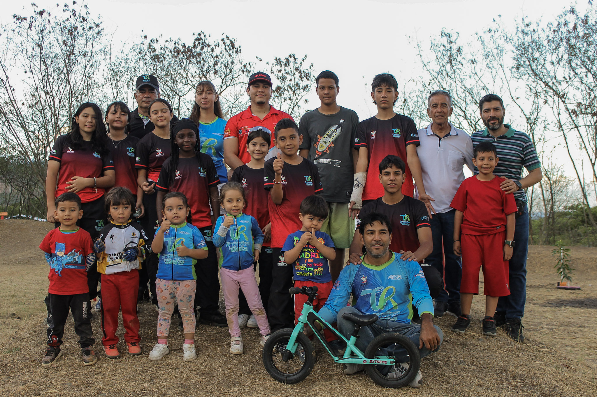 Sembratón en el Pump Track: Trocha y Ruta celebra el Día de la Tierra con 23 árboles — foto 16 de 16